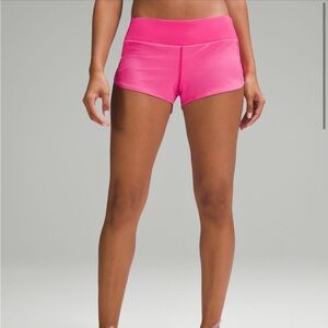 DO NOT BUY ‼️LOOKING FOR THESE LULULEMON SHORTS